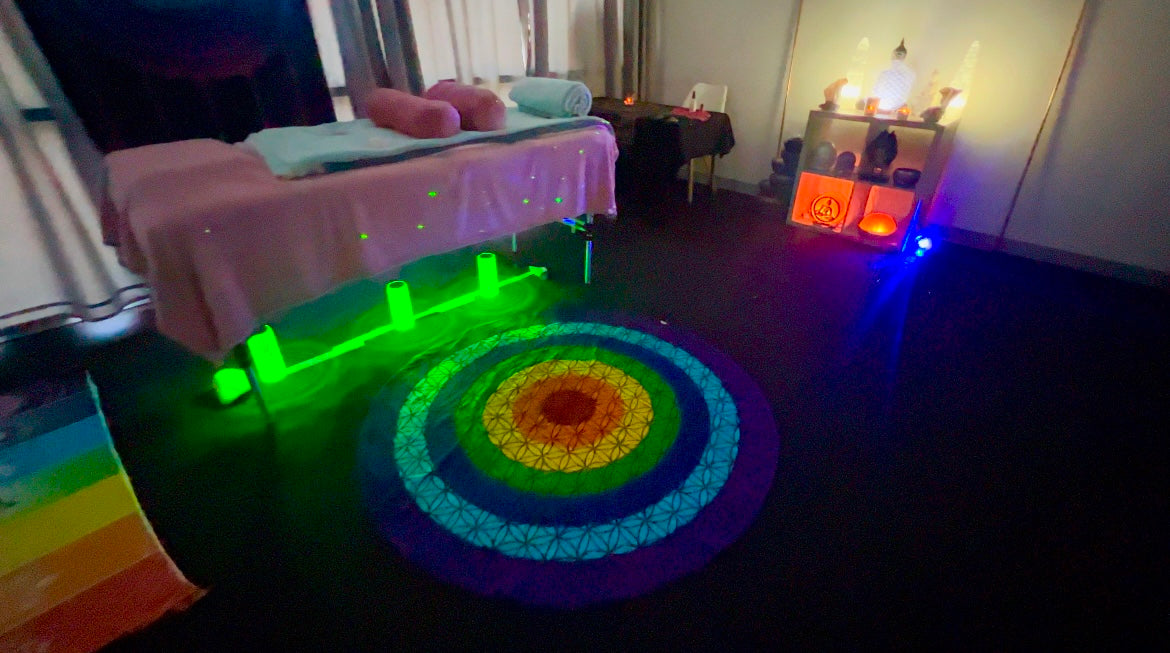 Reiki Healing Colour Therapy with 30 min Sound  Healing