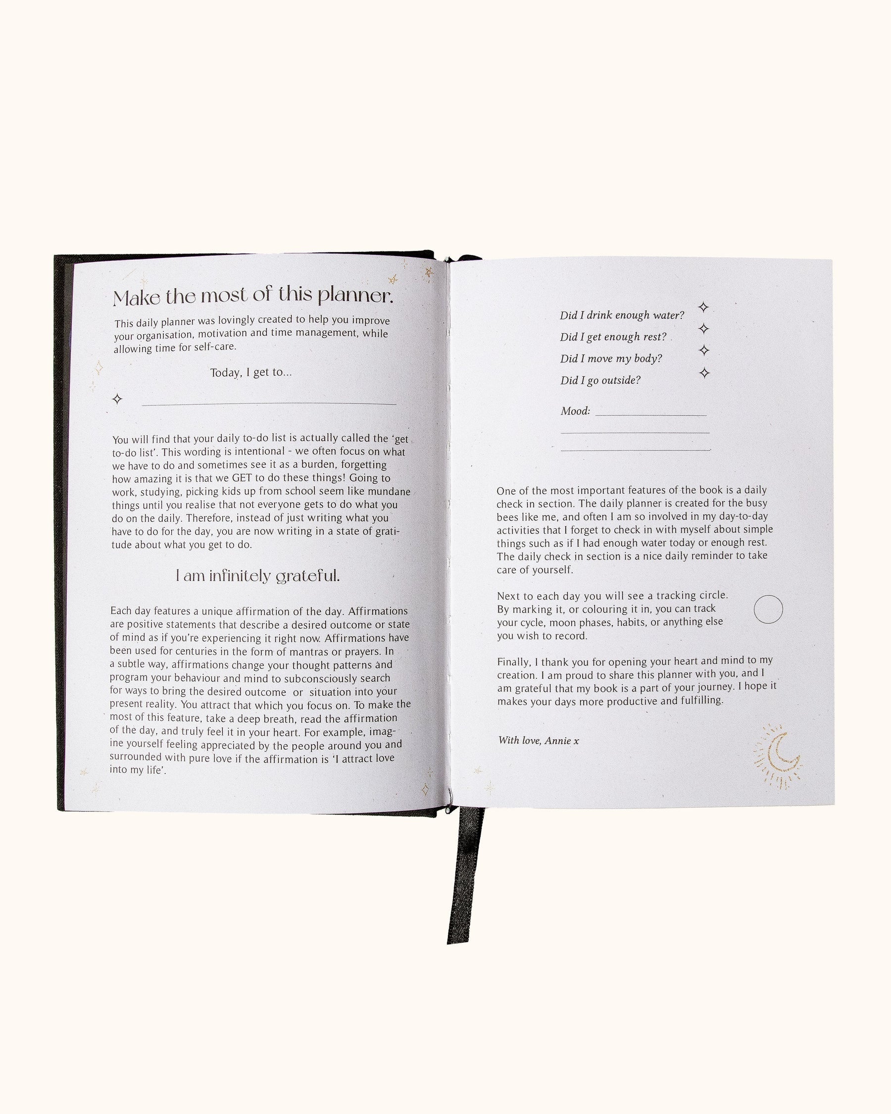 DREAMY MOONS 2025 DAILY PLANNER BLACK