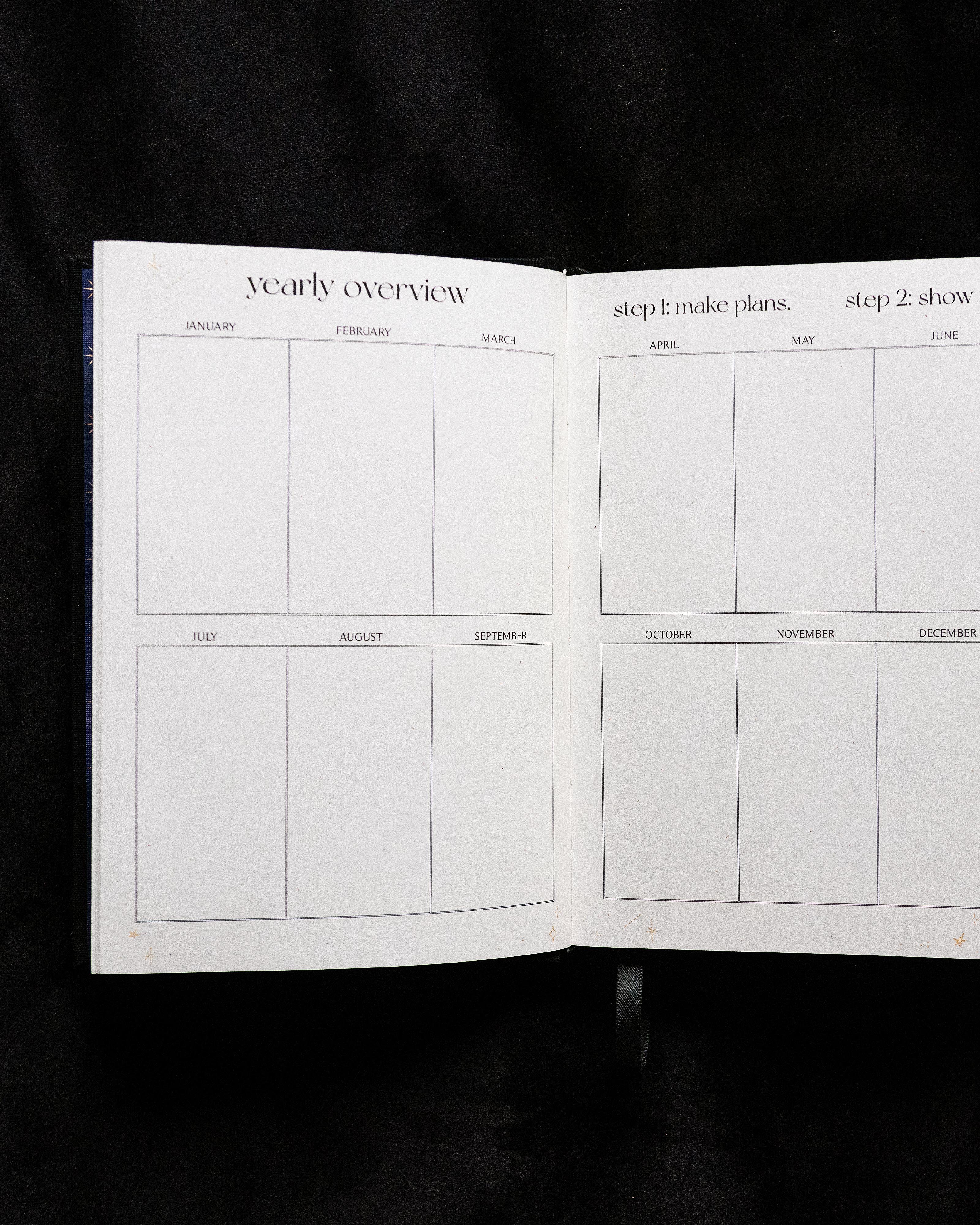 DREAMY MOONS 2024 DAILY PLANNER BLACK
