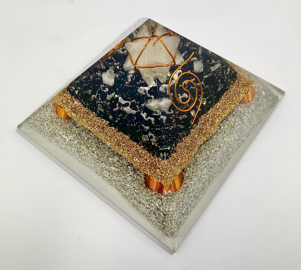Black Tourmaline Orgonite Merkaba Pyramid