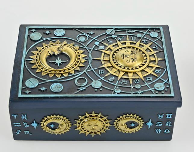 Mythology Goddess Of The Moon Star Box Blue