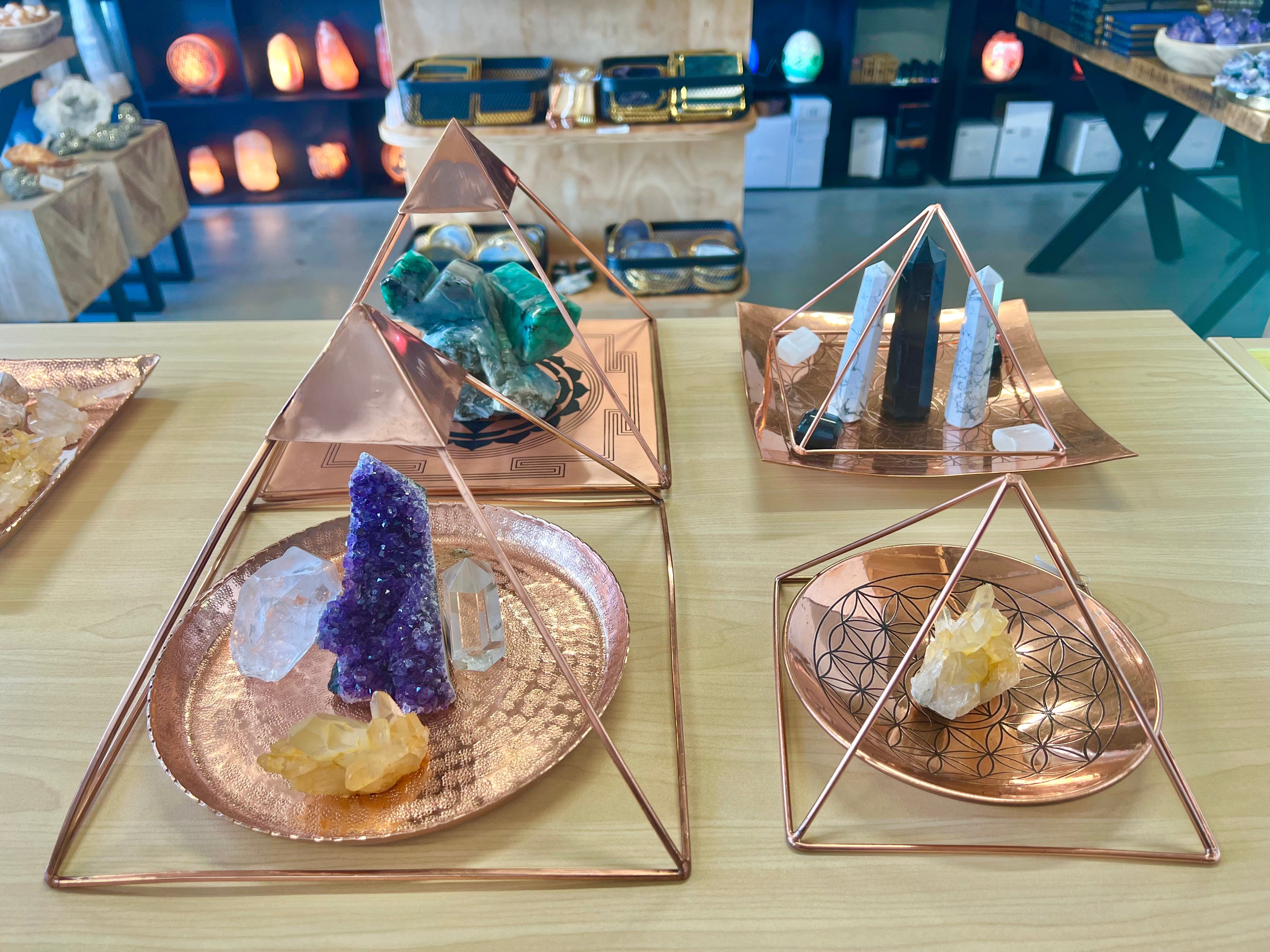 Copper Pyramid 22 cm