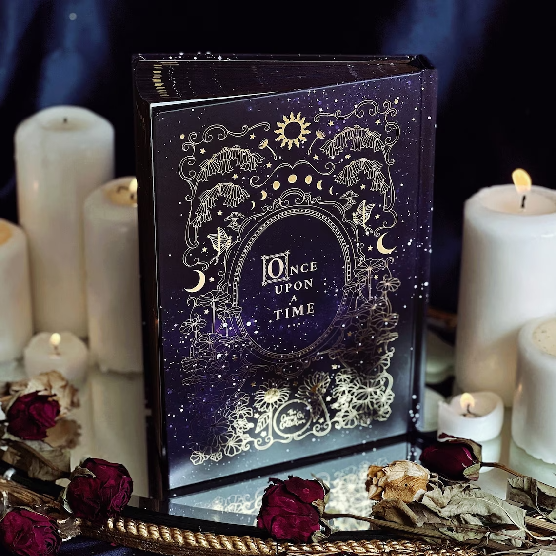 Wonderland Dateless Planner