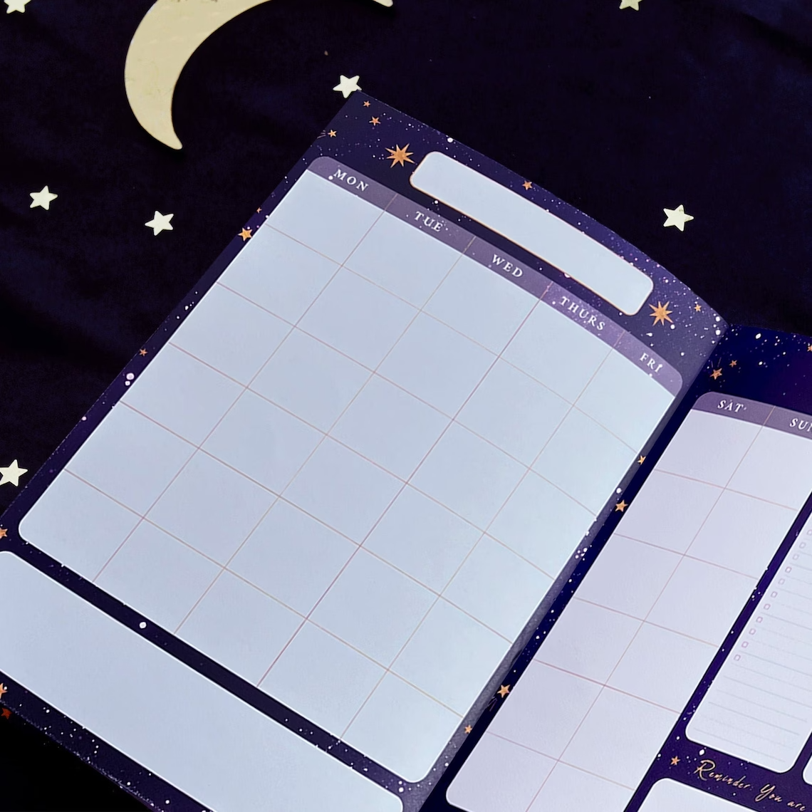 Wonderland Dateless Planner
